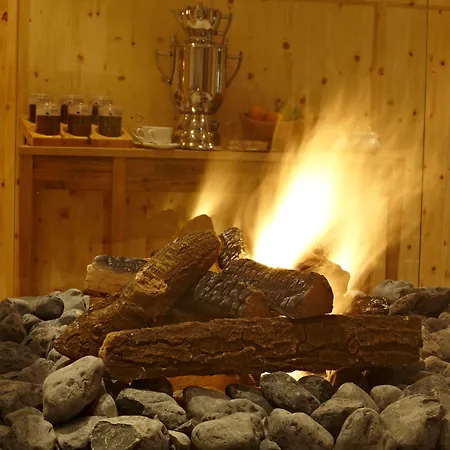 Sonnblick, Kaprun, Salzburg - Am Kitzsteinhorn Gletscher 4*